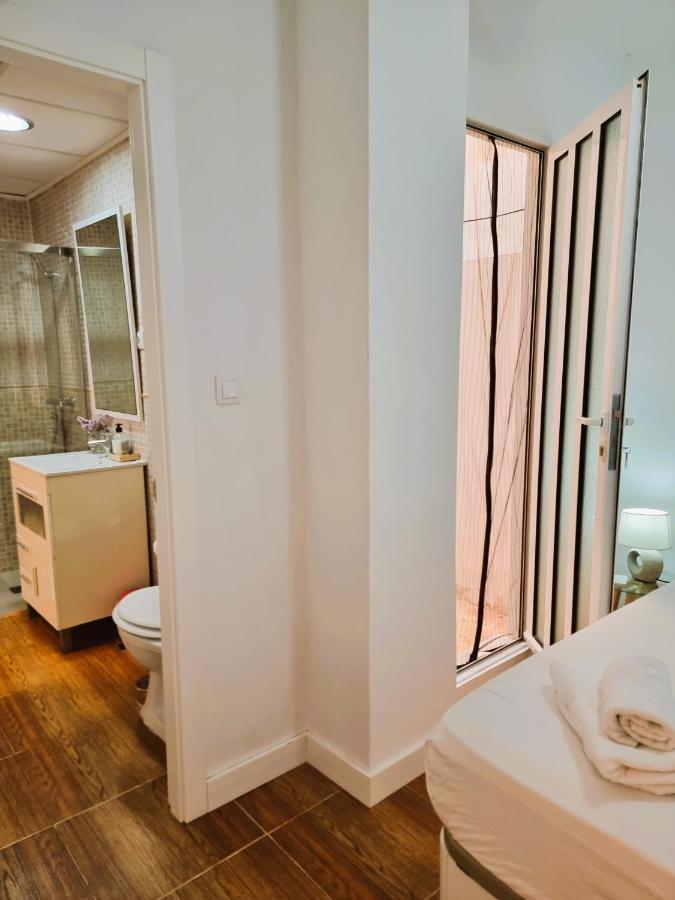 Claudia Tourist Apartment Alicante Dış mekan fotoğraf