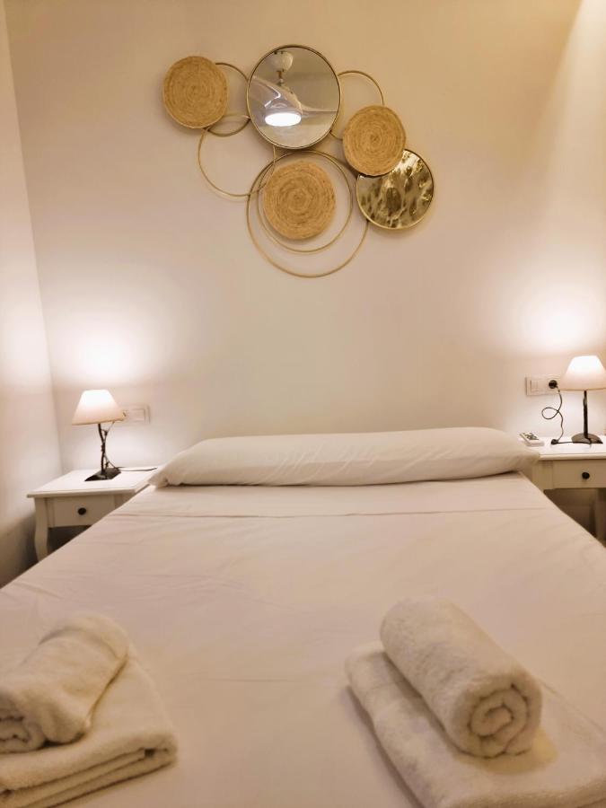 Claudia Tourist Apartment Alicante Dış mekan fotoğraf