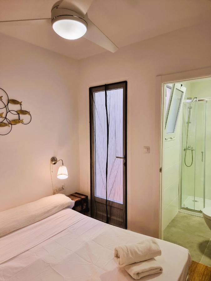 Claudia Tourist Apartment Alicante Dış mekan fotoğraf
