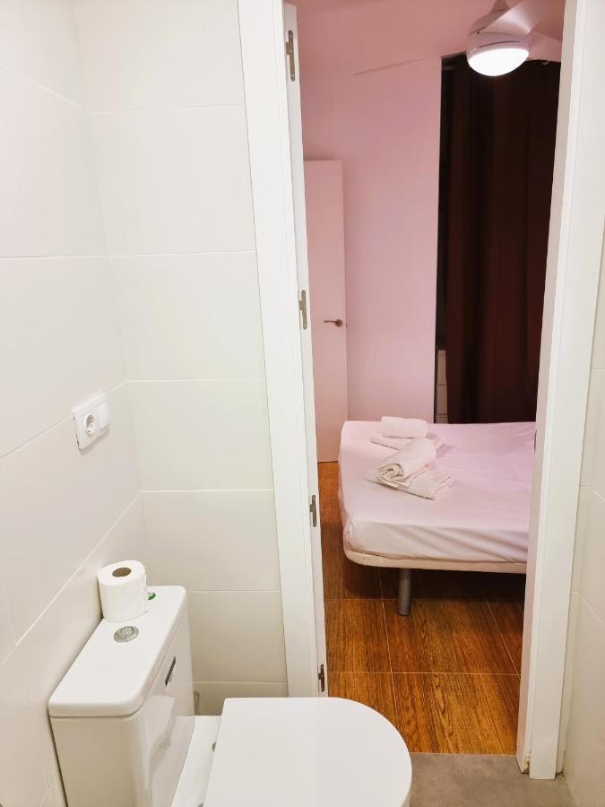 Claudia Tourist Apartment Alicante Dış mekan fotoğraf