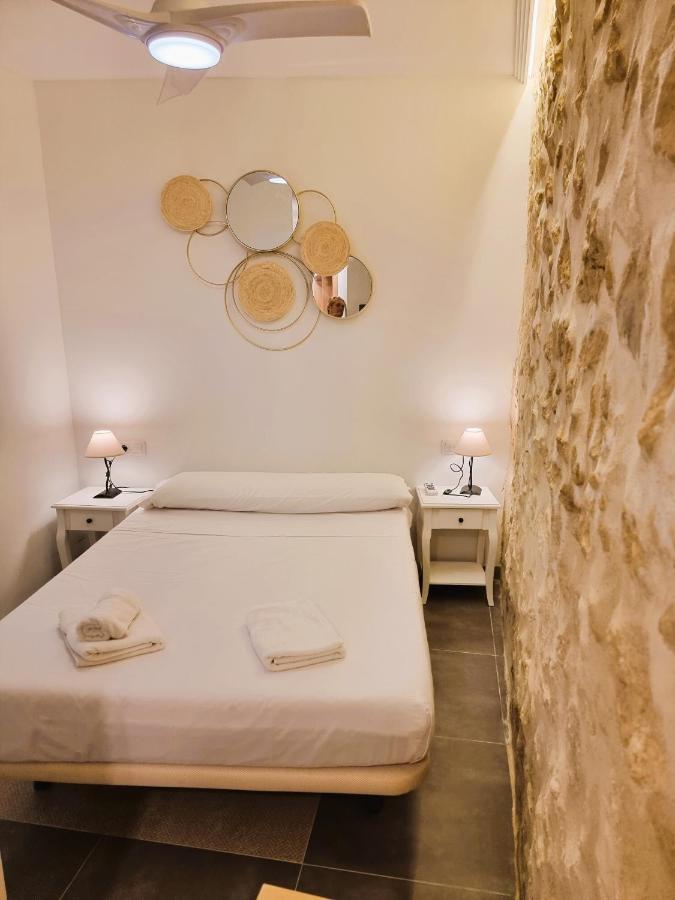 Claudia Tourist Apartment Alicante Dış mekan fotoğraf