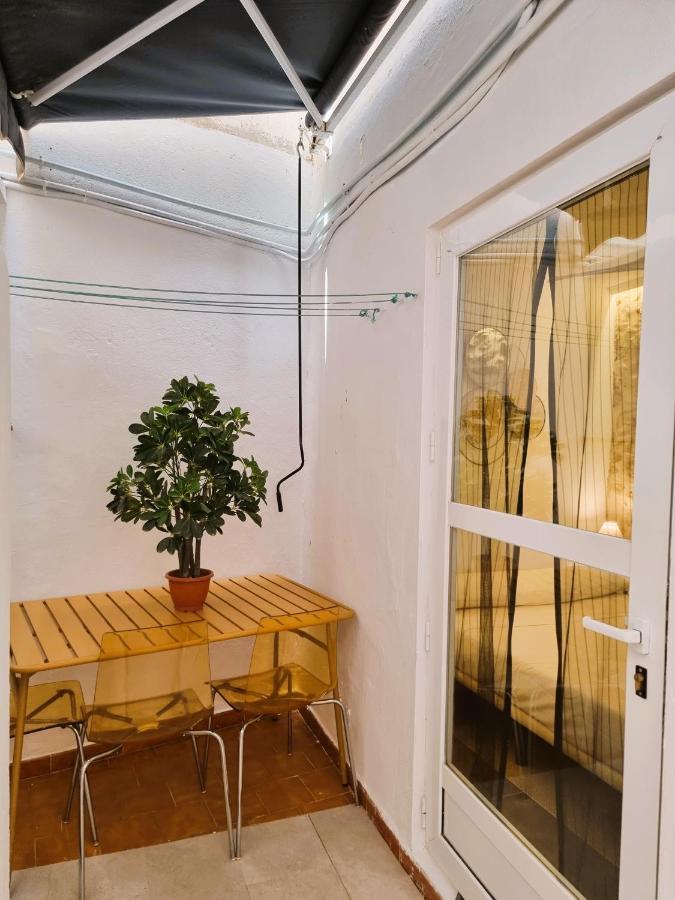 Claudia Tourist Apartment Alicante Dış mekan fotoğraf